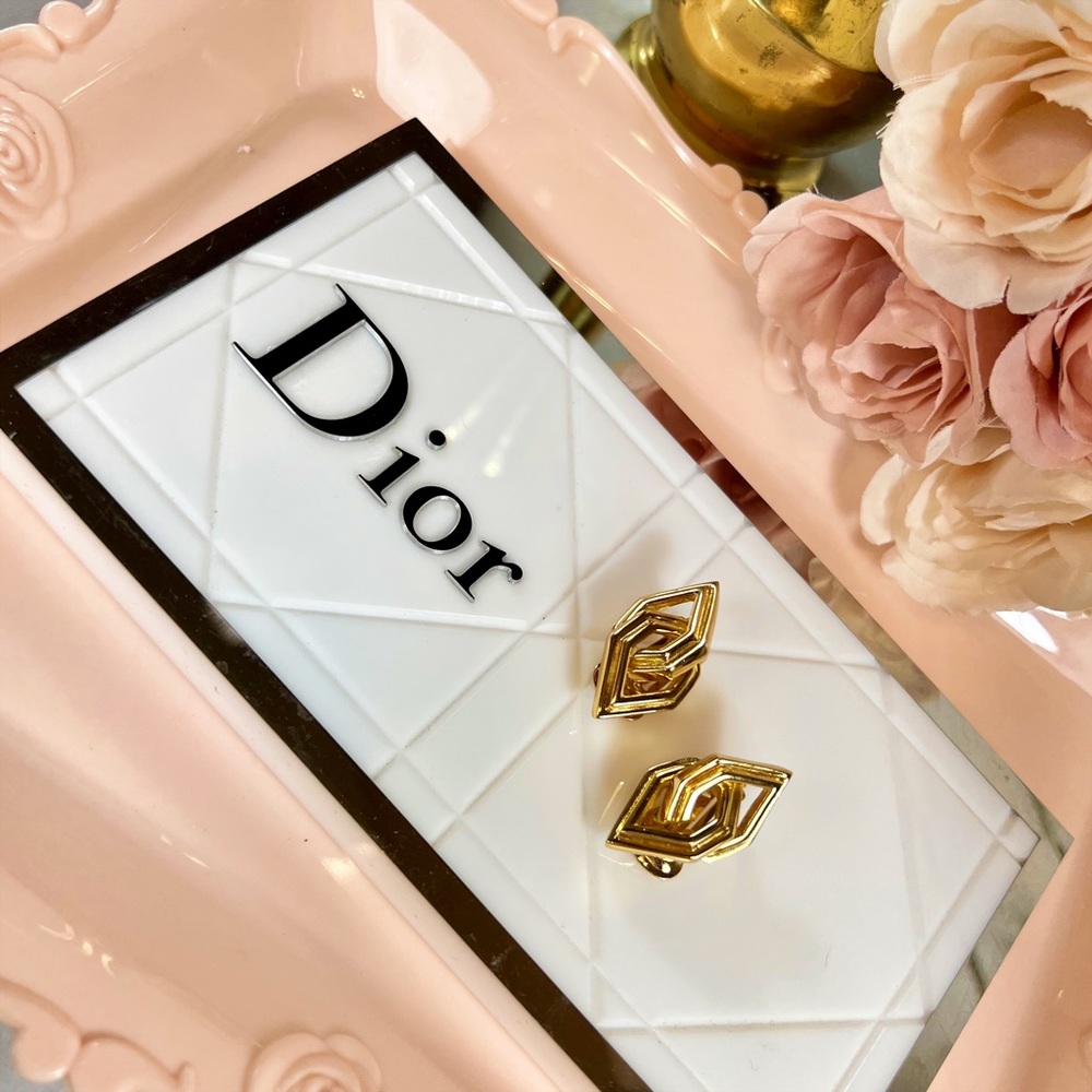 Christian Dior Abstract Gold Clip-On Earrings - Picture 4 of 9